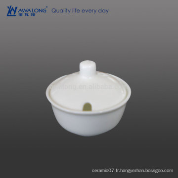 Restaurant Usé Pure White Petite capacité Fine Bone China White Ceramic Relish Dish With Lid